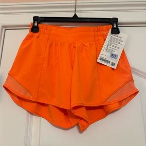 Lululemon Hotty Hot LR Short 4”